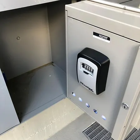 Snowflake-ski In & Out Next To Matterhorn Express