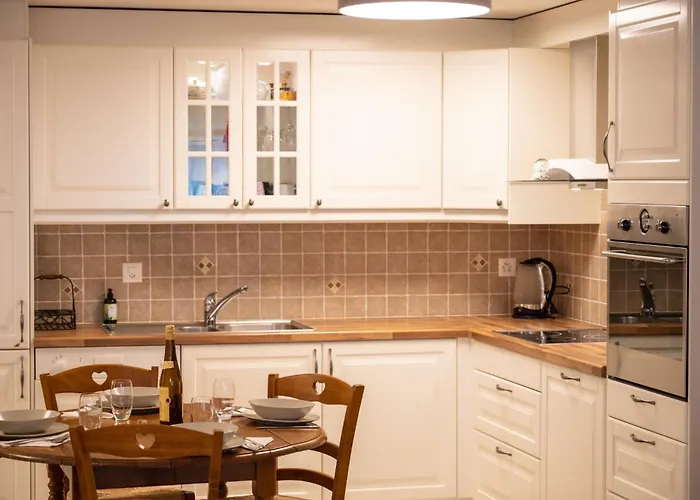 Snowflake-ski In & Out Next To Matterhorn Express *